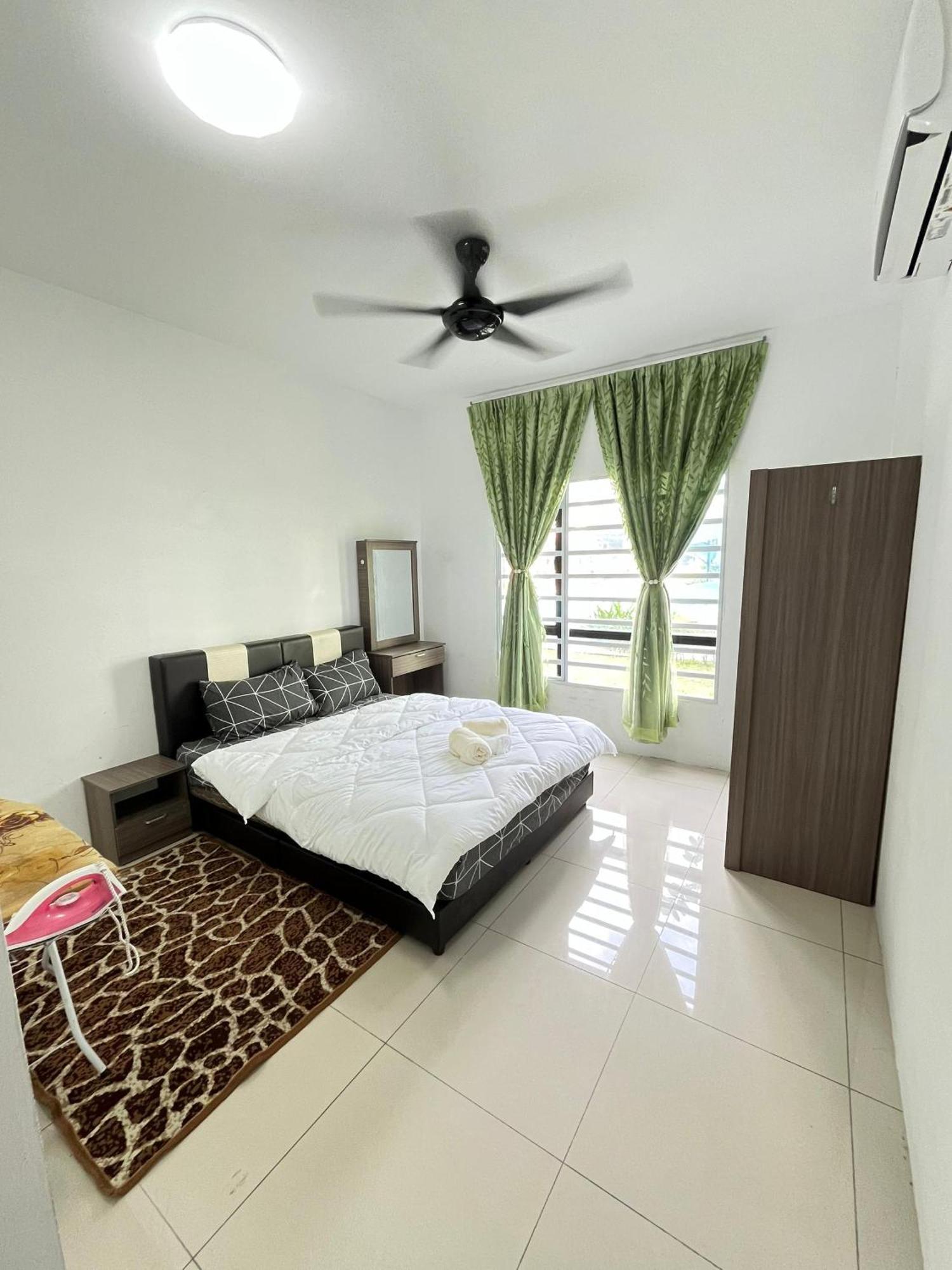 Front Waterpark Ground Floor Pangsapuri Ipoh